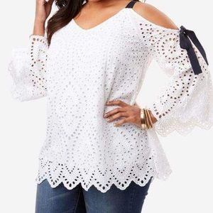 🎈Eyelet Cold Shoulder Top🎈